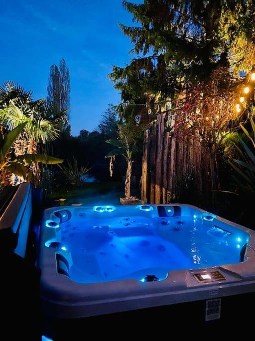 Cottage, Lodge & Spa Prouilly Экстерьер фото